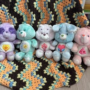 Lot of 5 Vintage Care Bears 🩷💚🩵💜💗
